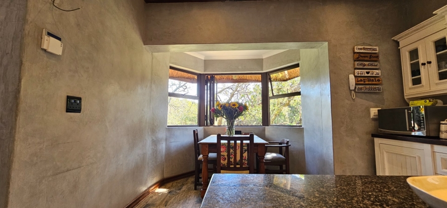 6 Bedroom Property for Sale in Hartbeesfontein North West